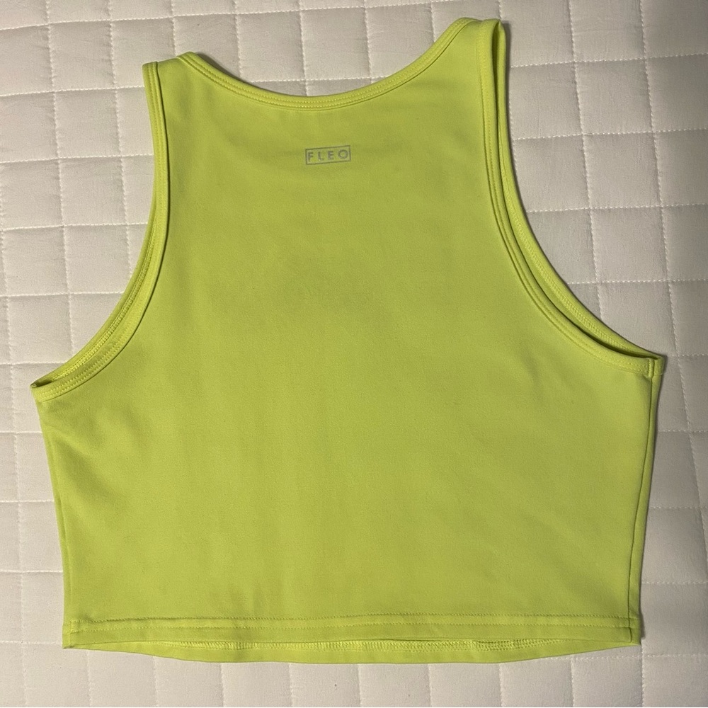 Fleo Tempo Crop L Neon Yellow in GUC